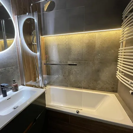 Essence Lux Apartment, Free Parking, Self Check-in 24h *