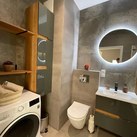 Essence Lux Apartment, Free Parking, Self Check-in 24h 아파트 *