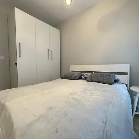 Essence Lux Apartment, Free Parking, Self Check-in 24h Познань