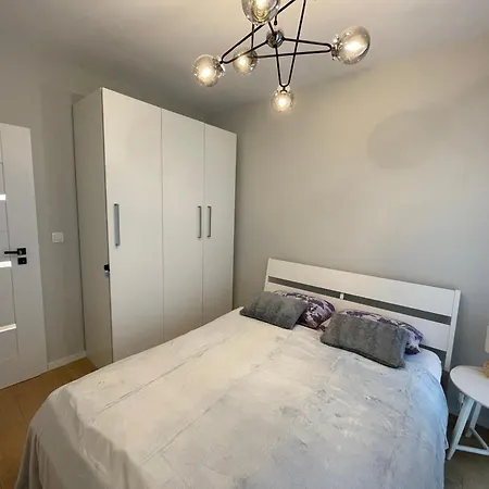Essence Lux Apartment, Free Parking, Self Check-in 24h Апартаменти Познань