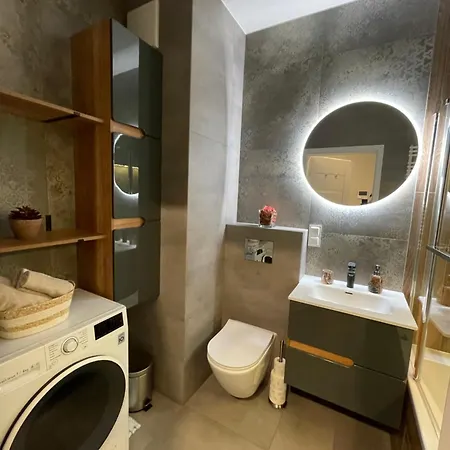 아파트 Essence Lux Apartment, Free Parking, Self Check-in 24h *