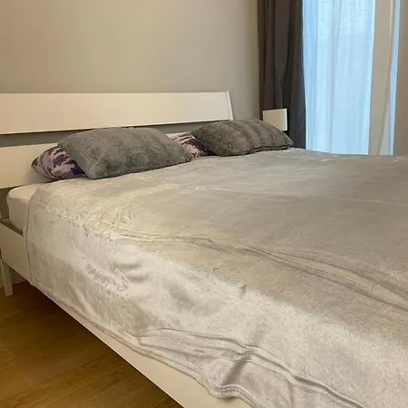 Essence Lux Apartment, Free Parking, Self Check-in 24h Appartamento *