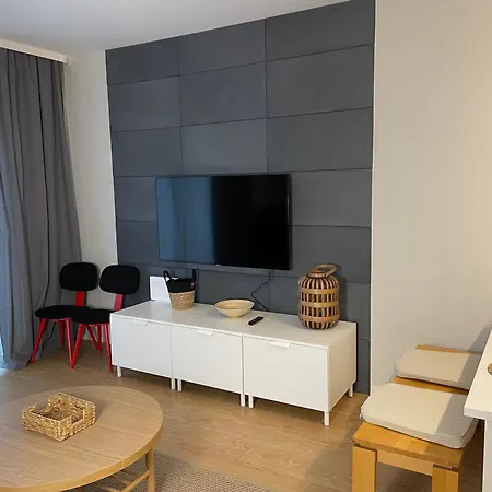 Апартаменти Essence Lux Apartment, Free Parking, Self Check-in 24h Познань