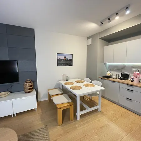 Essence Lux Apartment, Free Parking, Self Check-in 24h * Познань