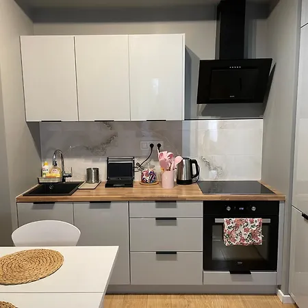 Апартаменти Essence Lux Apartment, Free Parking, Self Check-in 24h Познань