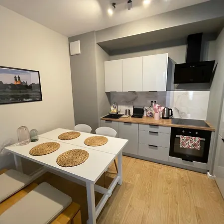 Essence Lux Apartment, Free Parking, Self Check-in 24h Апартаменти Познань